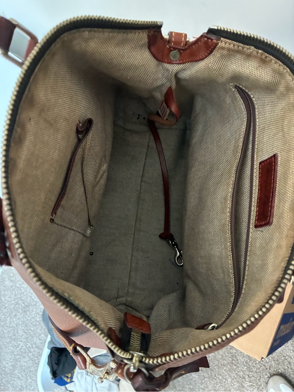 Vintage Dooney & Bourke Genuine Florentine Vachetta Leather Crossbody J0872669 - Picture 11 of 15